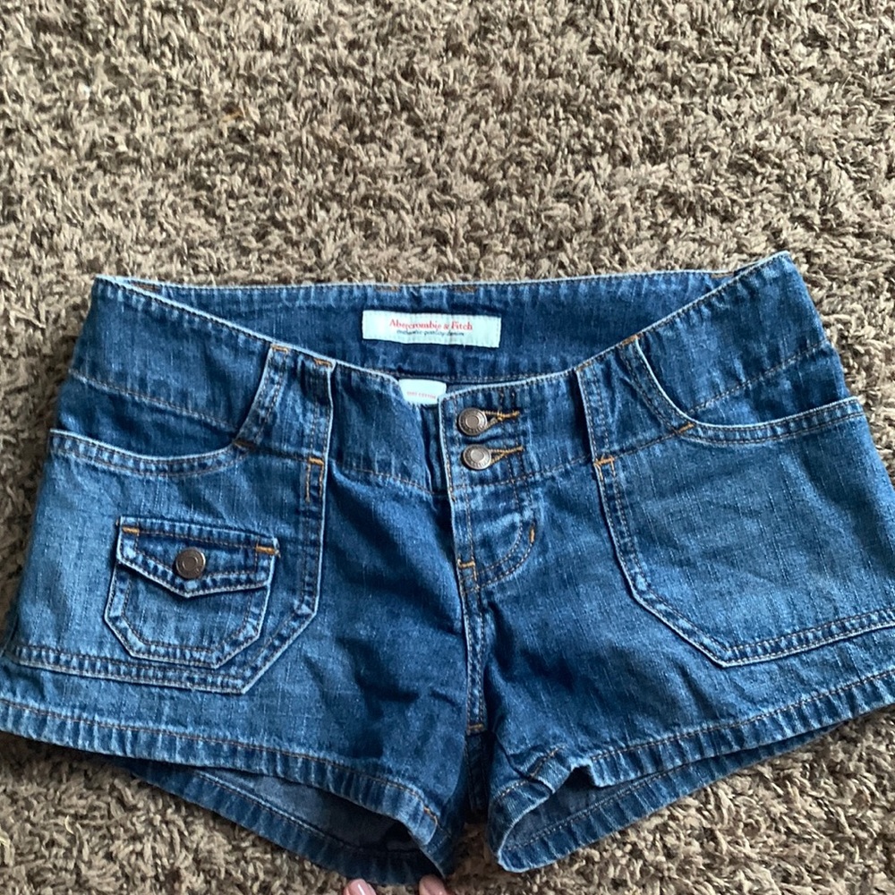 Adorable denim shorts